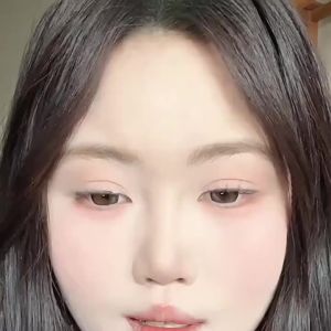 Eyeliner Stamp Integrated Integrated Eyeliner Pen Eyeliner Stamp Precise Outline Eyeliner Portable Long-Lasting Color-Holding Hand-Remaining Party Gospel