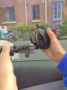 Giá đỡ điện thoại ô tô hút chân không kẹp điện thoại hít kính B1 chất liệu hợp kim cao cấp xoay 360 độ mẫu mới 2024