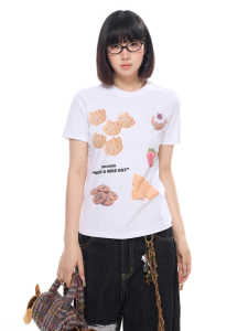 T-Shirt Wanita Putih Lengan Pendek - Desain Korea Oversize Slim Fit Motif Imut & Cetakan Trendi 2025 Katun Tipis Bernapas Premium untuk Gaya Kasual Sweetheart  Gaya segar dan sederhana  Ukuran besar  Kerah bulat  Slip - on  Tops  Ramah kulit  Nyaman