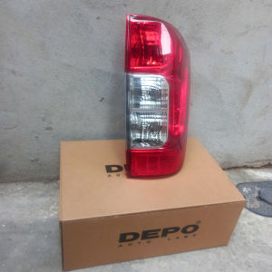 ĐÈN HẬU/ĐÈN PHANH NISAN NAVARA 2015-2020. HÀNG DEPPO ĐÀI LOAN.BÓNG HALOGEN