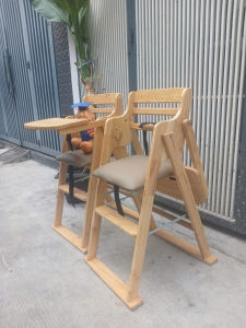 Ghế ăn bột cho em bé 48*50*82 cm gỗ cao su đẹp bền chịu nước không thấm bề mặt đã qua xử lý bền hơn gỗ thông và MDF. cps dây dai nịt giữ an toàn cho bé.