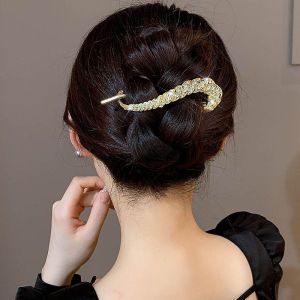 Pearl Rhinestone Twist Clip for Women Korean Style Hair Clip Fashion Metal Hair Acccessories