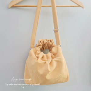 กระเป๋าผ้าหูรูด หูโดนัท มีซับใน ผ้าลูกฟูก นุ่มนิ่ม มินิมอล แฟชั่นมาใหม่