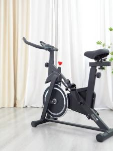 Bicycle Trainer Gym Exercise Bike Exercise Bike Home Gym Spin Bike Machine Trainer No Power Supply Exercise Equipment Bicycle Trainer Gym Exercise Bike