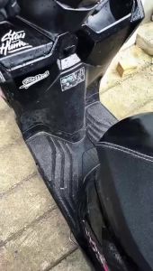 NIGHT GLOW Motorcycles Footboard Rubber Matting For Honda click 125i /150i V1 V2 V3 With Bolts
