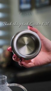 Bình nước thủy tinh borosilicate 1.3L chịu nhiệt vân ngang nắp inox 304 Crista Home - Bình để bàn sang trọng