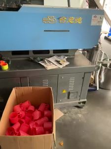 Giá để cốc bên hồ bơi | Giá đỡ đồ uống dạng kẹp Giá đỡ cốc dạng kẹp Chống trượt vững chắc Dùng cho tay vịn ống tròn Tiệc ngoài trời / Ban công / Dùng cho quán bar