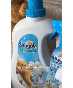Snuggle Fabric Freshener Spray 470mL – Long-Lasting Freshness for Fabrics