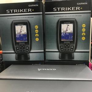 Garmin Striker 4 Fishfinder GPS & Transducer - Waterproof Easy to Use Built-in GPS Sharp Sonar 3.5" Display Fishing Equipment