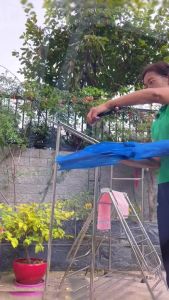 Giỏ phơi thực phẩm chống côn trùng lồng phơi cá khô từ lưới PE dễ vệ sinh và có thể gấp gọn.