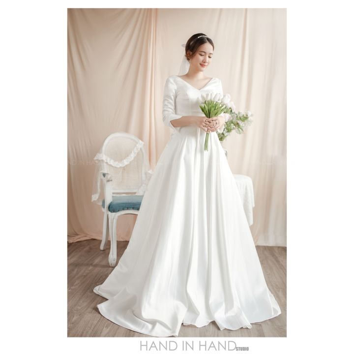 Váy cưới hở vai kiểu đơn giản phong cách Hàn Quốc #1063