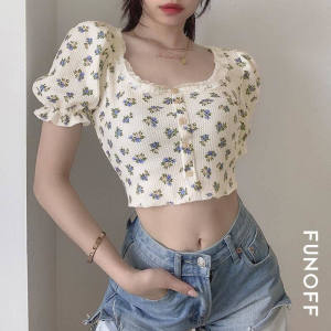 INSGOTH เสื้อยืดแขนสั้นลายดอกไม้ย้อนยุคสำหรับผู้หญิงเสื้อปลายแขนบานระบายอากาศได้ในฤดูร้อนเสื้อยืดคอกลมถักโชว์สะดือ2024เสื้อผ้าใหม่