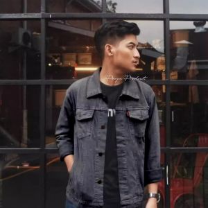 Jaket Denim Pria Abu Gelap Bahan Tebal Jeans Fashion Elegan Kekinian