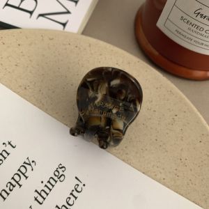 LIAND สง่างามเรียบหรู มีสไตล์ สร้างสรรค์และสร้างสรรค์ ผ้าโพกศีรษะ ที่มัดผมหางม้า คลิปฉลามขนาดเล็ก กิ๊บติดผมเด็กผู้หญิง ชุดคลุมศีรษะ จับผมผู้หญิง คลิปผมเกาหลี ตัวอักษรสำหรับเด็ก กิ๊ปหนีบผมอาซีเตท