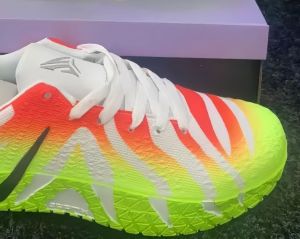 With Spike JA MORANT 3 Anti-slip Wear-resistantLow Top Basketball Shoes EXTREMEGRIP For Men