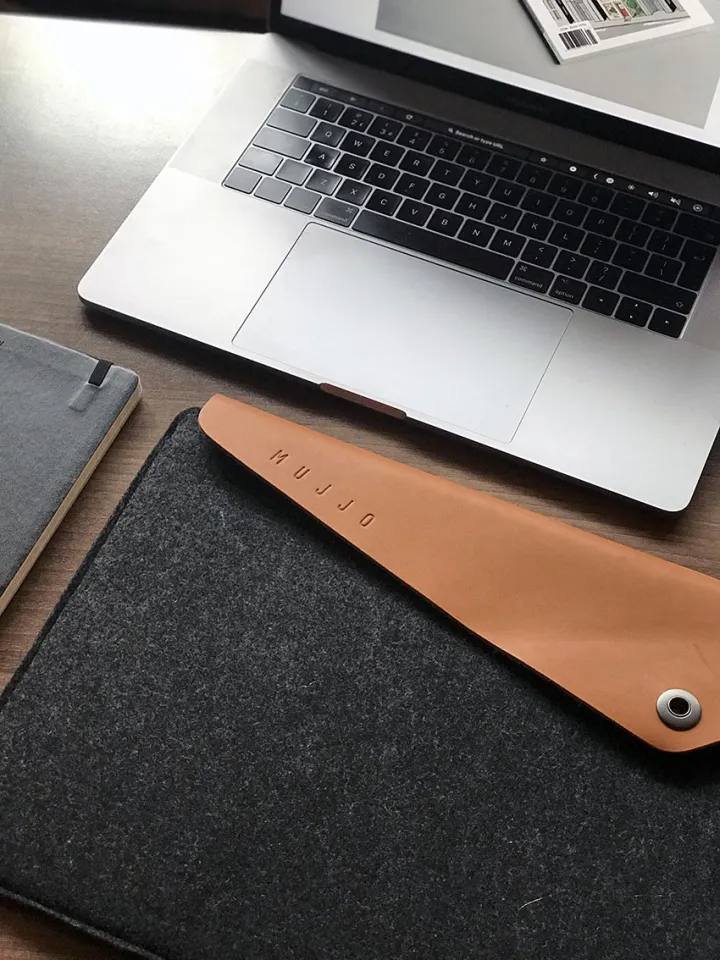 Mujjo Premium Full Leather Laptop Sleeve Case for All Laptop 13