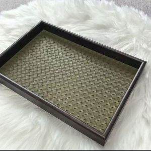 Elegant Woven Faux Leather Tray for Cosmetics Perfume & Aromatherapy Storage Tray - Key Holder & Decorative Storage Plate