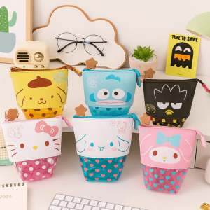 LUJIN การออกแบบแบบยืดหดได้ กระเป๋าเก็บของคิตตี้ ลายการ์ตูน ความจุขนาดใหญ่ กระเป๋าดินสอการ์ตูนคุโรมิ การ์ตูน ตัวละคร กล่องเครื่องเขียนน่ารัก ที่เก็บเครื่องเขียน