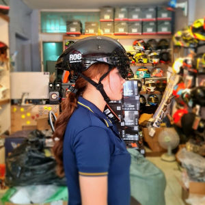 Mũ bảo hiểm xe đạp chính hãng ROC R18 có kèm kính màu đen bóng