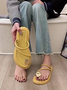 [Free Shipping] Shell flip-flops slip-on sandals for women new summer versatile flat-soled vacation casual beach shoes