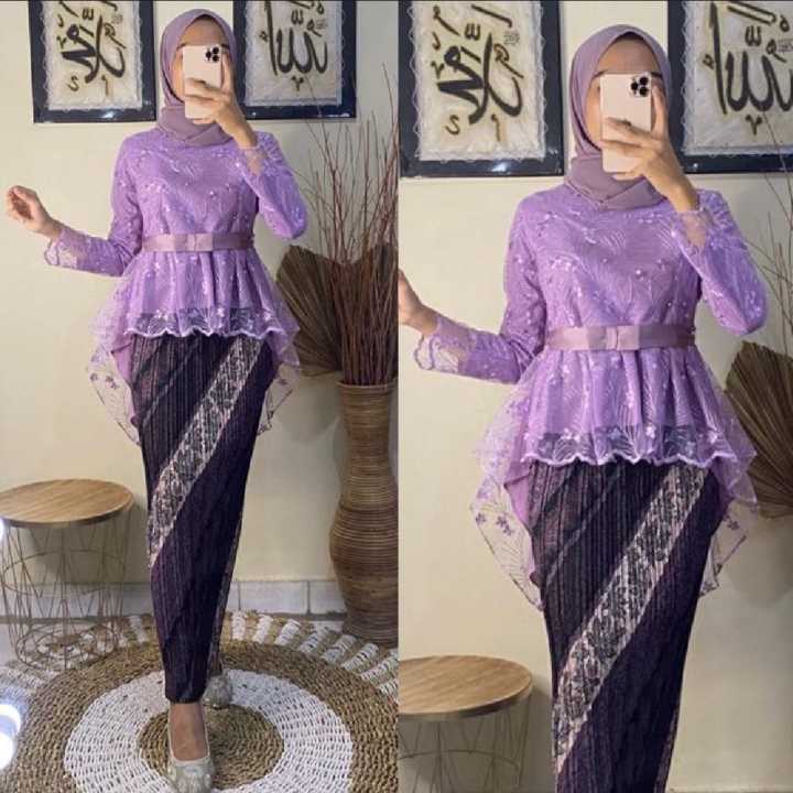 Kebaya%20modern%20wanita%20elegant/Kebaya%20wisuda%20modern%20cantik/setelan%20kebaya%20aurora%20tile%20rok%20plisket/Kebaya%20graduation%20-%20Image%205