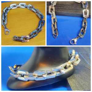 Fashion Baru Rantai Tangan(Bangle) KasarRock StyleOri.Stainless Steel Material Jamin Tak Karat (L:1cmP:21cm) Saiz ini Sesuai Lelaki/ Perempuan新时尚潮流手链(钛不锈钢材质保证不生锈) 此手链适合潮男潮女.