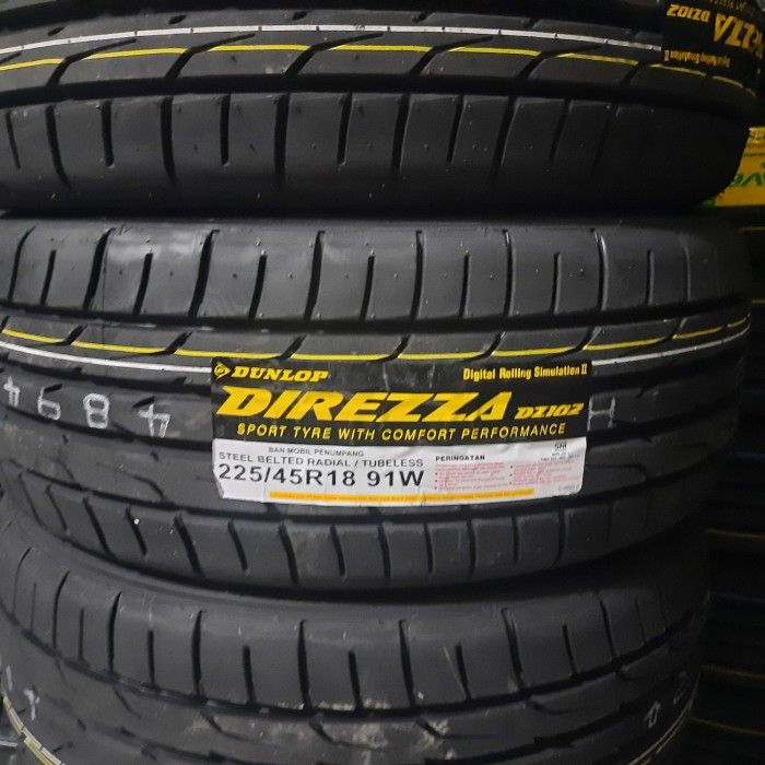 225/45r18 ディレッツァ DZ101 中古美品