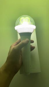 Glorystar iu u3.0 que đèn LED phát sáng buổi hòa nhạc Đèn thân xe gắn bó với đèn Led Dụng cụ tiệc món quà tuyệt vời cho người hâm mộ