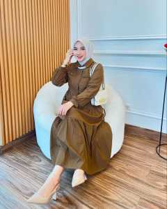 Belaria Set Rok Bahan Crinkle Setelan wanita dewasa terbaru 2025 Setelan rok wanita terbaru