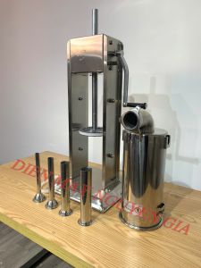 Máy đùn xúc xíchnạp xưởng bằng tay 5Ltặng zoăng thay thế.