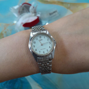 Đồng hồ nữ Q&Q size:26mm second hand si nhật- đã qua sử dụng