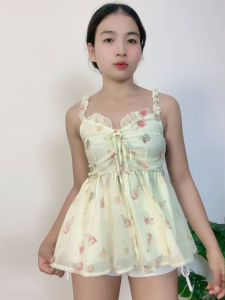 ชุดเซ็ตแฟชั่นสาวๆ เสื้อสายเดี่ยวดอกไม้ กางเกงขาสั้น