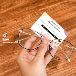 NEW ARRIVAL KACAMATA BARU PHOTOCROMIC MURAH KACAMATA MINUS DAN FASHION PHOTOCROMIC LENSA BLUERAY DAN PHOTOCROMIC FASHION TERKINI KACAMATA GAYA TRENDY MILENIAL BERGAYA LUX PRODUK BEST QUALITY IMPORT FRAME TITANIUM RINGAN KACAMATA WANITA . COD