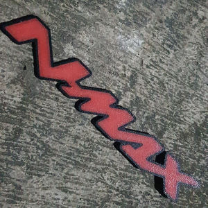 EMBLEM 3D YAMAHA NMAX MODEL TERBARU SOLID COLOR & BER TEXTURE PANZ AUTO (HARGA SEPASANG)