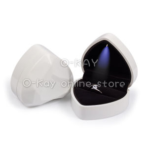 O-KAY Heart Shape LED Light Ring Holder Box Proposal Wedding Band Display