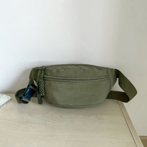 PiShops   งานคุณภาพสุดๆ กระเป๋าแฟชั่นงานดีเทลคาดอก รุ่นนี้สายปรับได้ด้วยน้า ใช้ได้กับทุกโอกาสจริงๆ มีให้เลือกถึง 4 สี ใครยังไม่มีรีบกดสั่งเลยนะ ของหมดไวมาก