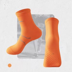 Mid Cut Cotton Running Socks Towel Bottom Basketball Socks Breathable Sports Socks Cycling Socks