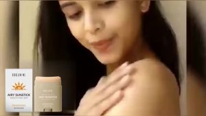 EELHOE Stik Pelindung Melembapkan yang Menyegarkan Melembapkan dan merawat kulit bercahaya di musim panas stik pelindung yang menyegarkan dan tidak lengket