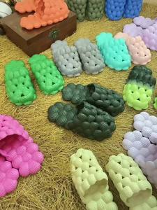 [Free Shipping] Summer Outdoor Sandals For Women Featuring A Lychee-Patterned Toe Cap Thick Soles And A Non-Slip Design Suitable For Couples And For Indoor Use