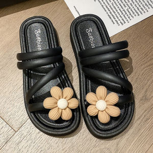 LHMonday รุ่นใหม่ รองเท้าแตะยางแฟชั่นสำหรับผู้หญิง ดีไซน์สายรัดสุดน่ารักมีตัวติดดอกไม้เพิ่มความแบ๊วใส่แล้วเท้าผ่องแน่นอนเพราะมากับโทนสีสุดสวย