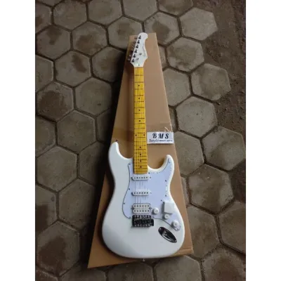 GITAR ELEKTRIK SCORPION SS 120 ORIGINAL SCORPION MODEL STRATOCASTER