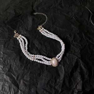 XINSU38 ของขวัญเครื่องประดับ สง่างาม ไข่มุก สามชั้น เฮปเบิร์นเนสก์ ล้อแม็ก Rhinestones โชคเกอร์สไตล์เกาหลี สร้อยคอผู้หญิง เครื่องประดับเครื่องประดับ