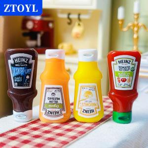 [COD]🔥🔥🔥ZTOYL 4Pcs Dollhouse Miniature Strawberry Sauce Jam Jar Kitchen Food Accessories For Dolls House Decorations Kids Toys Gift