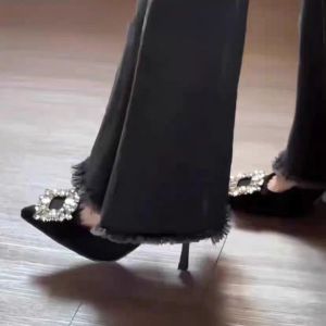 [Free Shipping] Pointed-Toe High Heels For Women Suitable For Spring And Autumn In A Beige Color Designed For Brides With A Slender Heel That Makes Legs Appear Longer Offering A Luxurious And Sophisticated Look