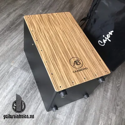 Trống Cajon AB- D1 Drum trắng cho người mới tập chơi - tặng kèm miếng lót chống ê mông - bảo hành 12 tháng