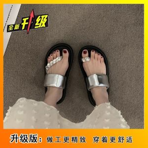 [Free Shipping] New Stylish Sandals With A Skirt Featuring A Non-Slip Thick Sole Beach-Style Toe-Post Design Lightweight Rhinestone Embellishments And Suitable For Outdoor Wear In Summer