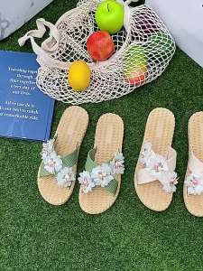 [Free Shipping] Womens Summer Fashion Outdoor Wear Slippers with Three Fabric Flowers Wear-Resistant Non-Slip Cross-Strap Flat Beach Sandals