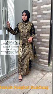 (BISA COD) SETELAN ATASAN DAN ROK ADELLE MOTIF SONGKET PRINTING BUKAN TENUN YA BATIK JUPRI CEWEK SAJA DAPET BAJU TUNIK DAN ROK SPAN (ADA COUPLE DAN SERAGAM DI FOTO PRODUK LAINNYA YA) GALLERYKEBAYA RUMAH SONGKET BANDUNG