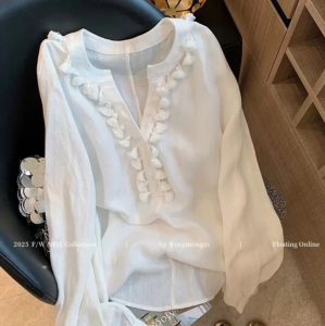 ขนาดใหญ่ เสื้อเชิ้ตผ้าลินินปักลายสไตล์เงินเก่าบางสำหรับผู้หญิง 2025 เสื้อเบลาส์ใหม่ระดับไฮเอนด์