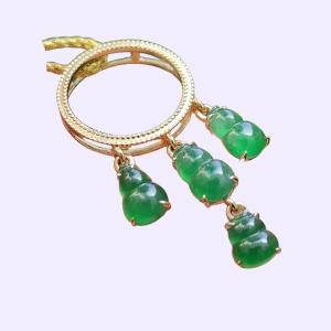 Four Green Gourd Shape Natural Type A Jadeite Jade set with 18k as Pendant certificate weighs 1.66 grams (18kp93)